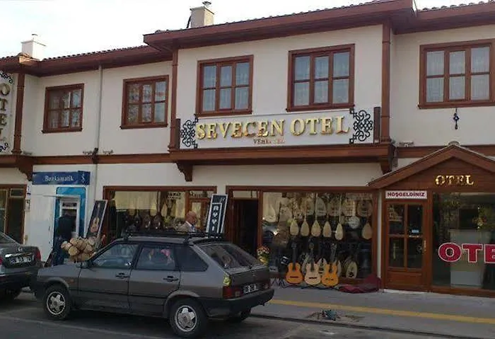 Sevecen Hotel *
